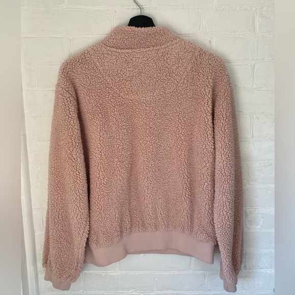 Fluffy pink sweater - Picture 4 of 4
